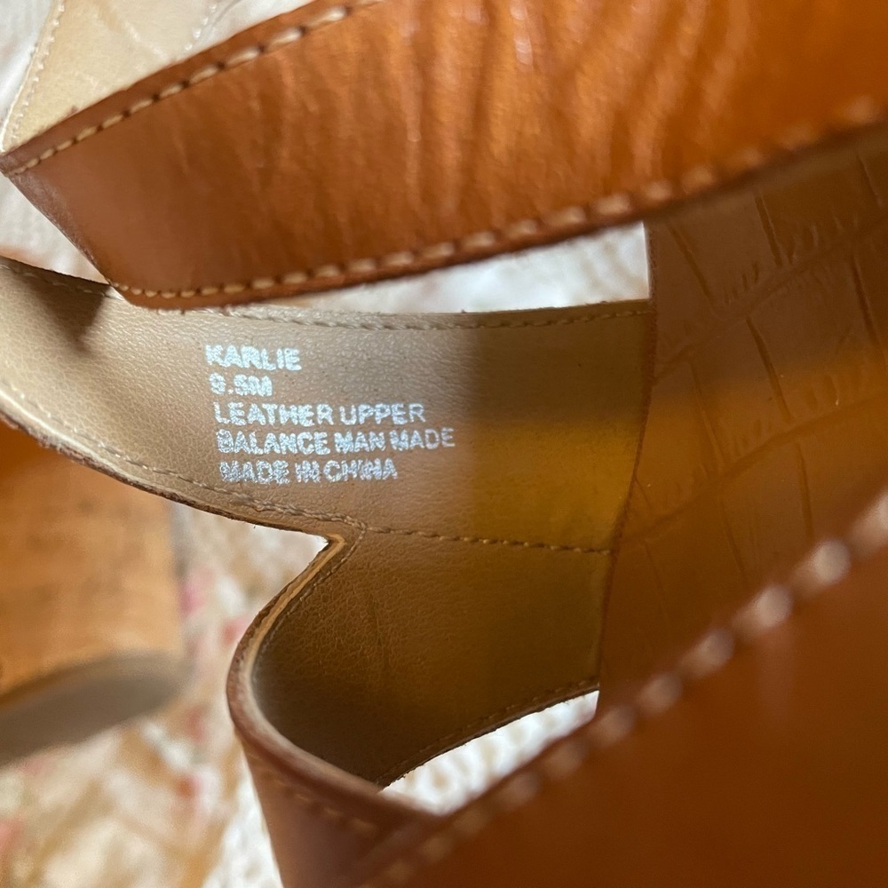 Reba Karlie size 9.5 - Picture 8 of 8